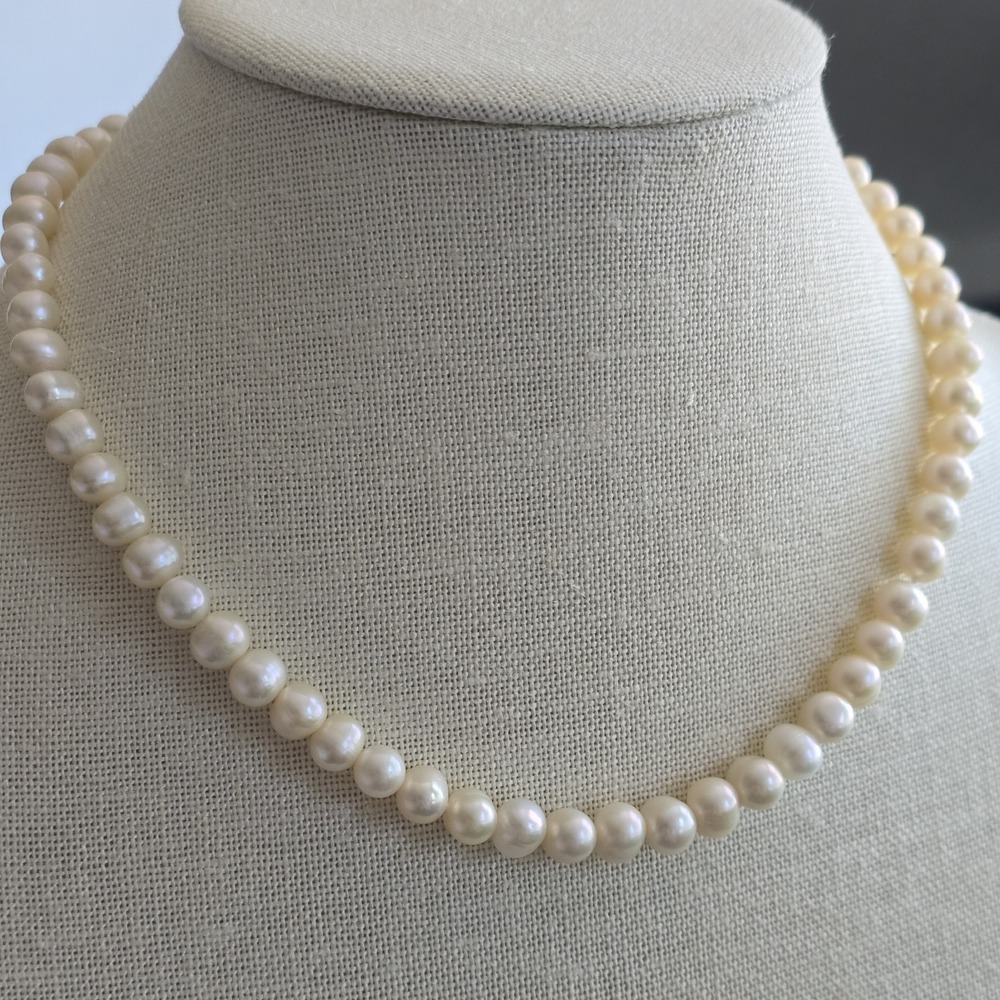 17" White Freshwater Pearl Necklace – 925 Sterling Silver Clasp, Classic Strand - Picture 2 of 11